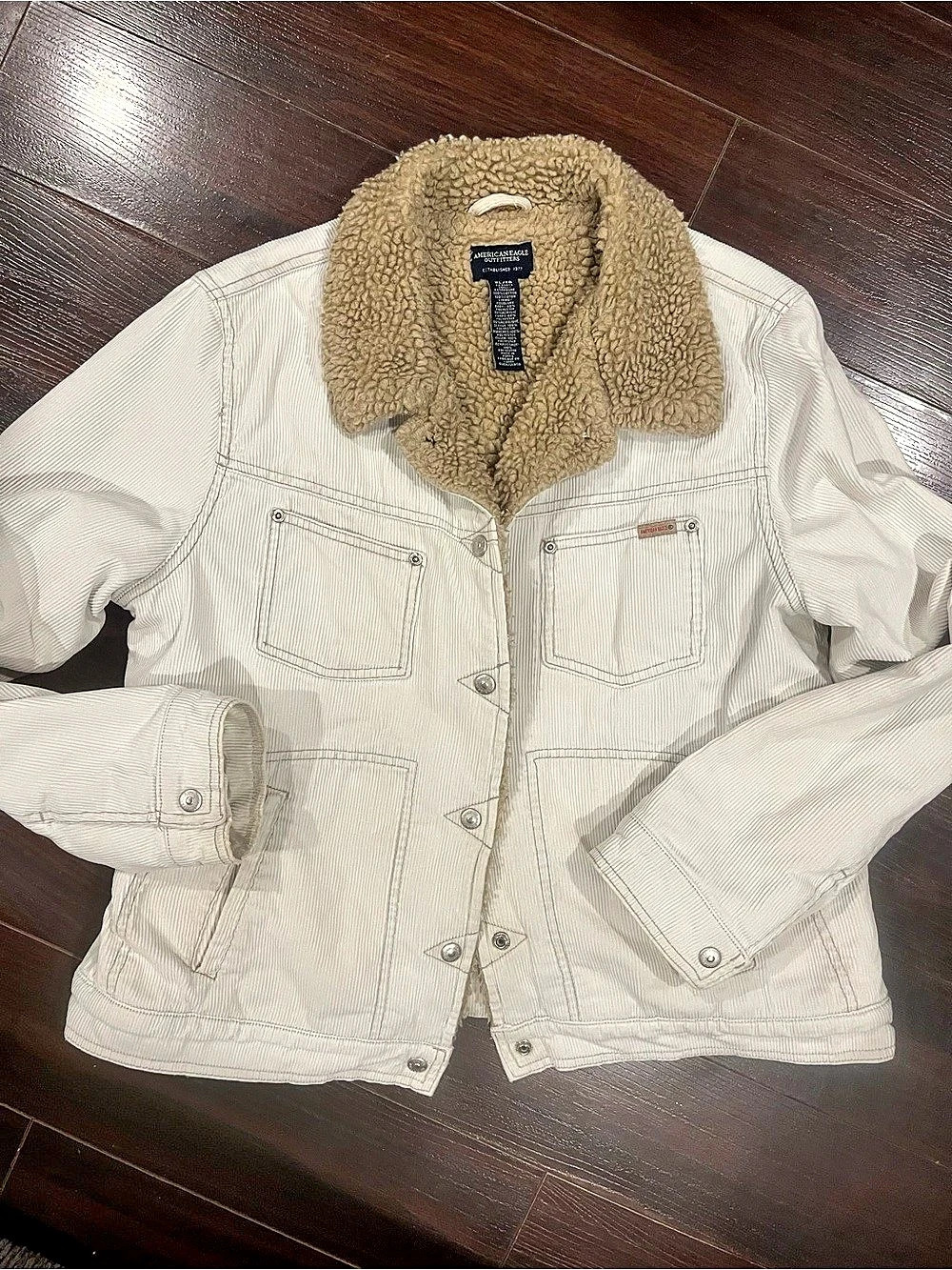 American Eagle Outfitters corduroy with Sherpa lining Jacket in Cream & Brown Li